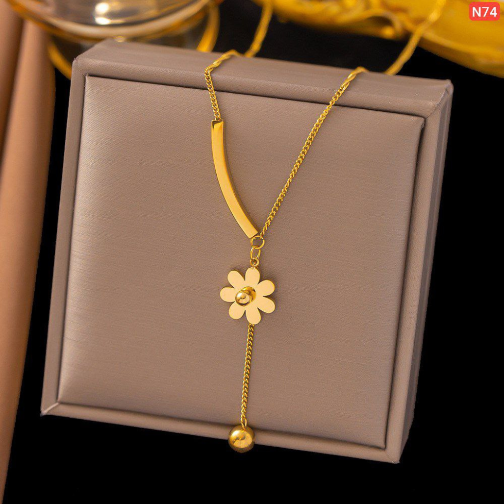 Bloom & Glow Daisy Drop Necklace